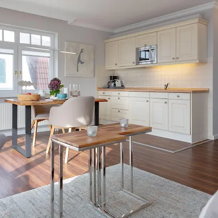 Haus Berthin Bleeg Apartment *