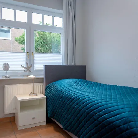 Haus Berthin Bleeg Apartment *