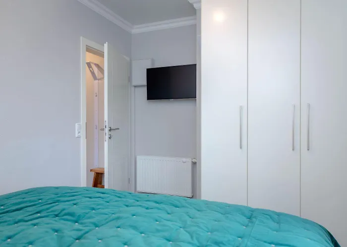 Haus Berthin Bleeg *